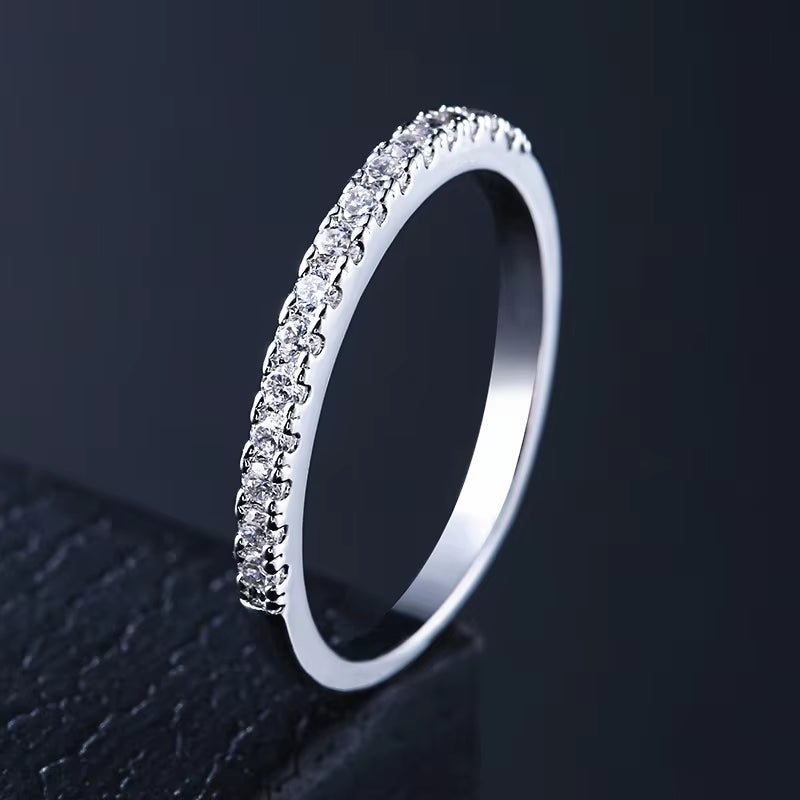 Elegant Sparkling Zircon Rings for Women - Perfect Gift for Weddings, Anniversaries, and Special Occasions